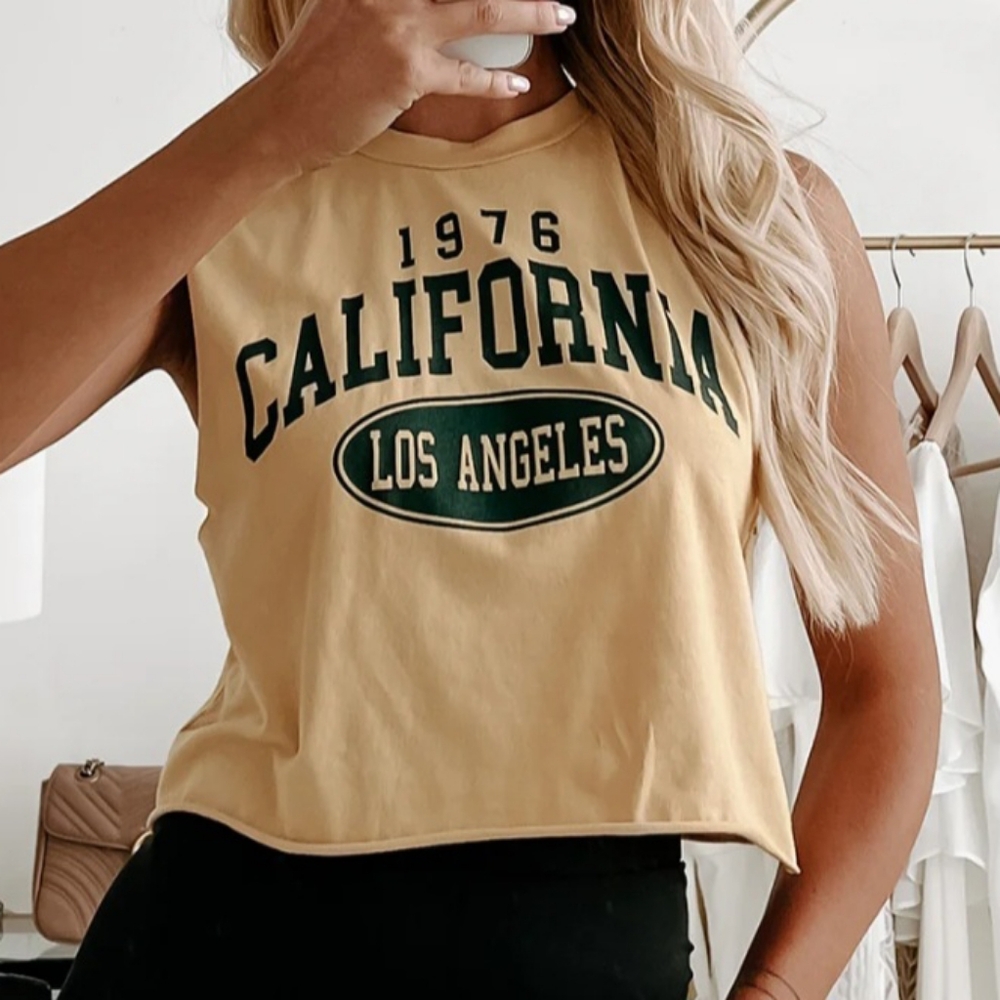 Graphic tank